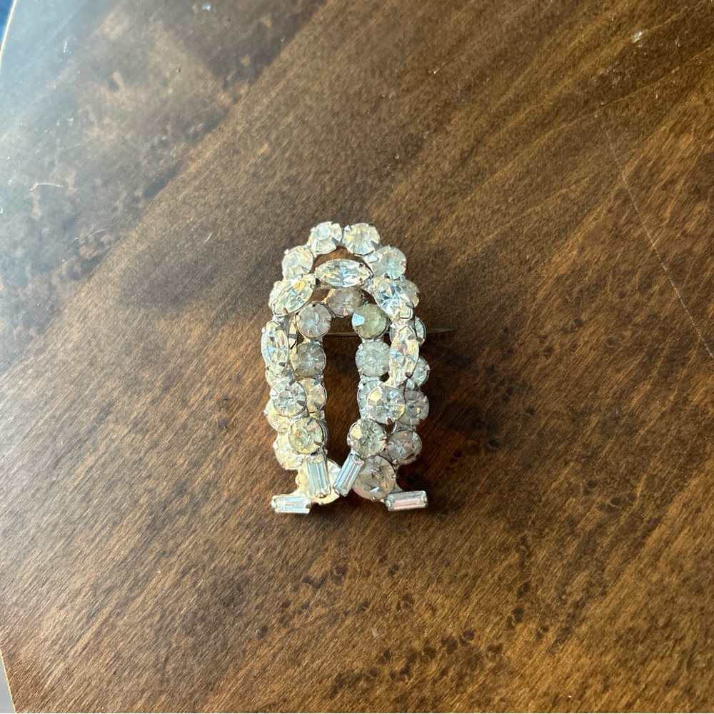 Lucky horseshoe clear stones vintage brooch with silver tones